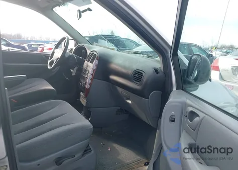 2005 Chrysler Town & Country z USA, uszkodzony, nr VIN 1C4GP45R35B437186